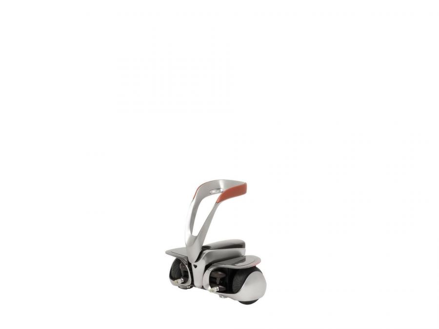  Toyota Winglet Personal Transport Assistance Robot 2008 года  (фото 2 из 8)